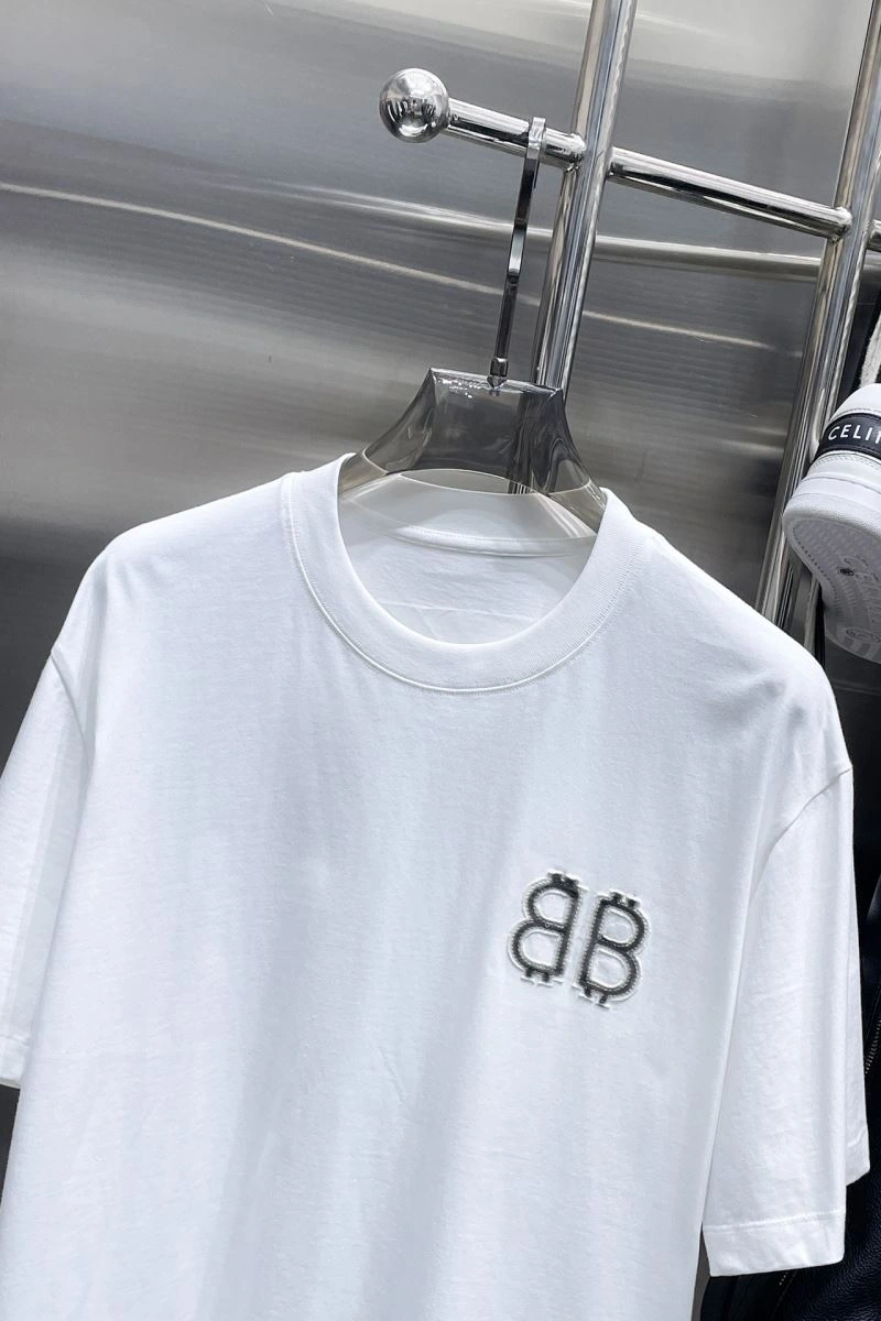 HighPerformance Balenciaga T-Shirts 96638