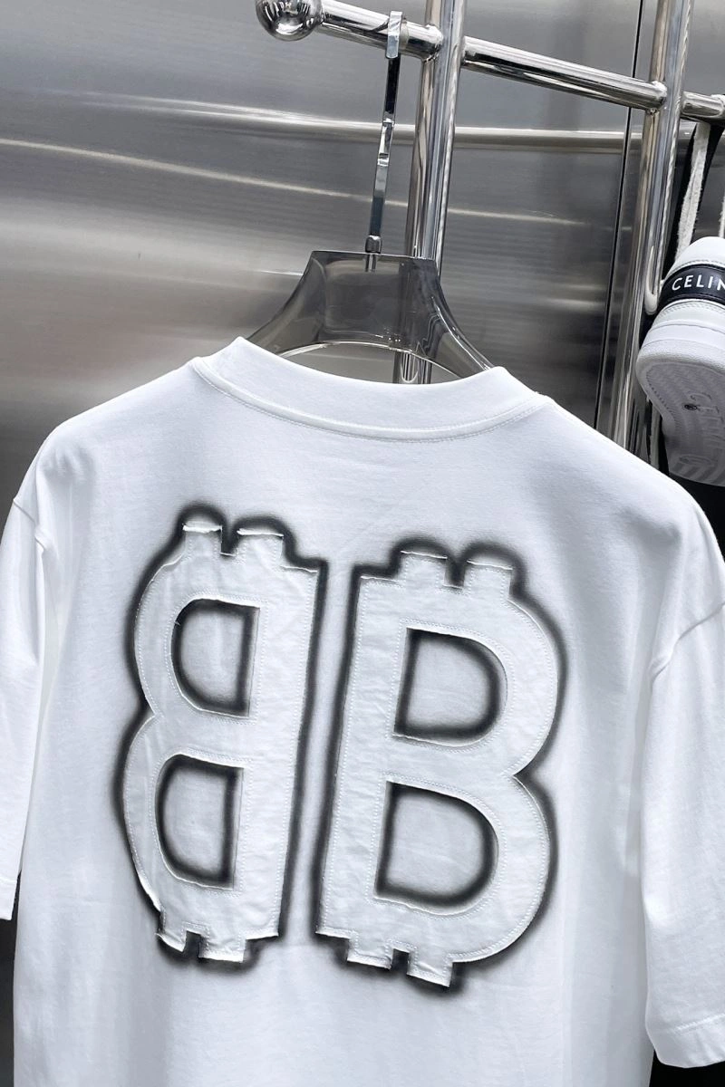 HighPerformance Balenciaga T-Shirts 96638