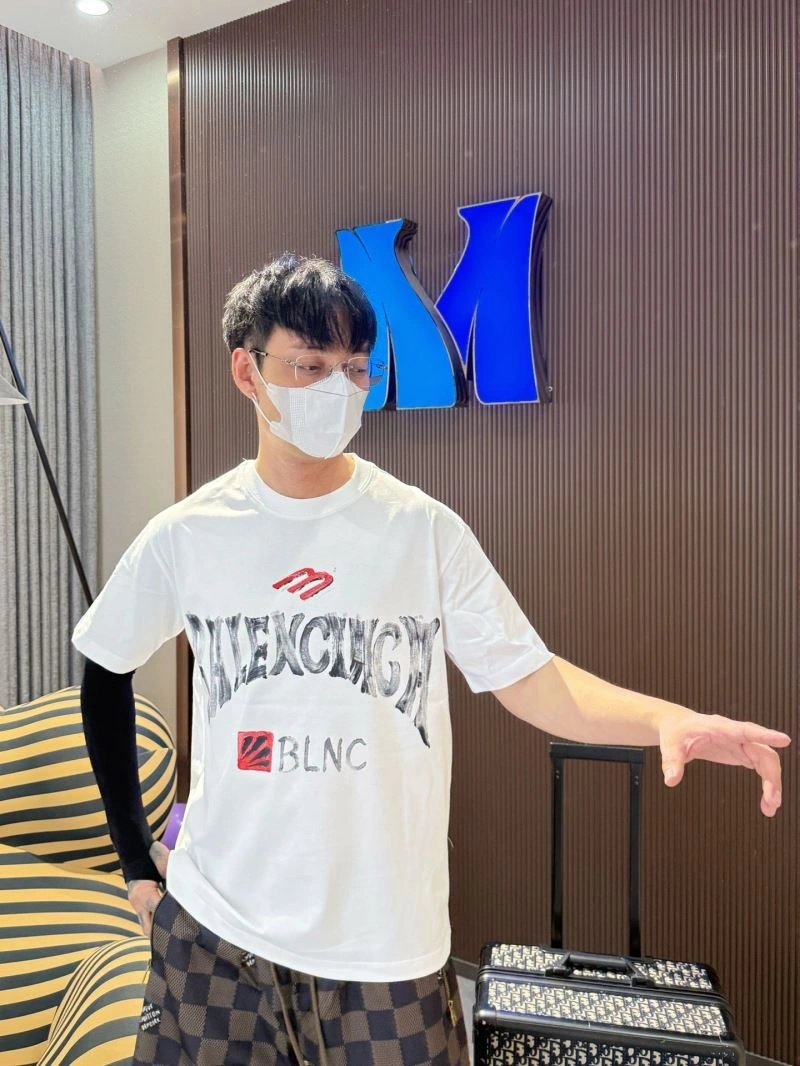 Durable Balenciaga T-Shirts 96633