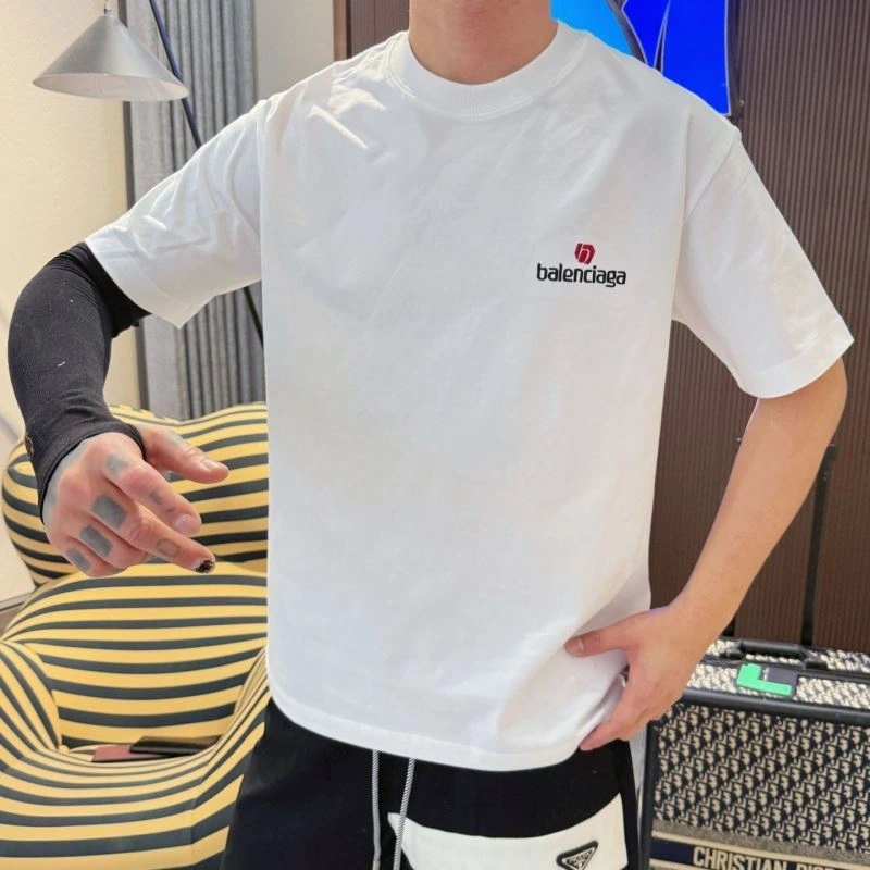 Resilient Balenciaga T-Shirts 96623