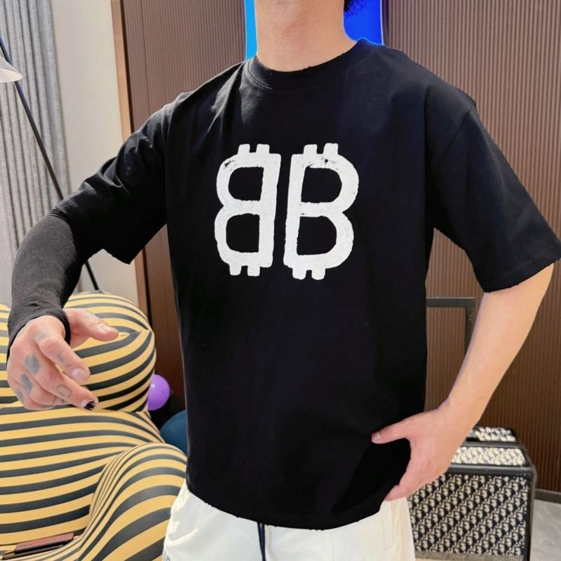 ZipUp Balenciaga T-Shirts 96617