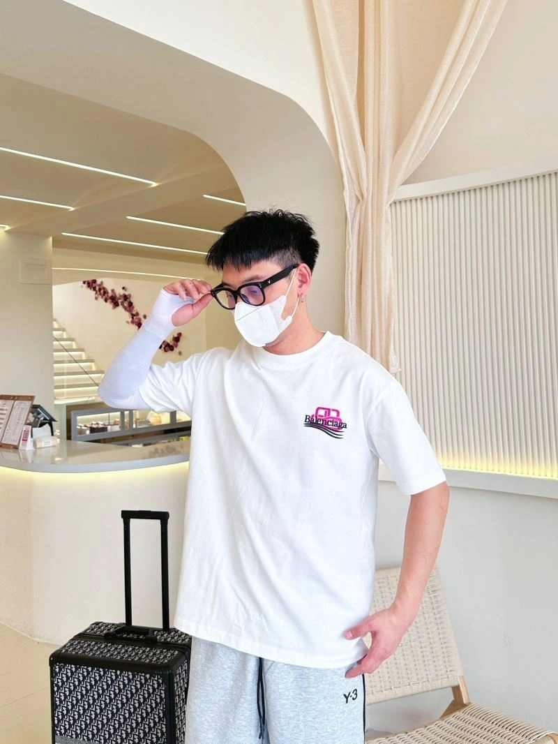 Stretchable Balenciaga T-Shirts 96619