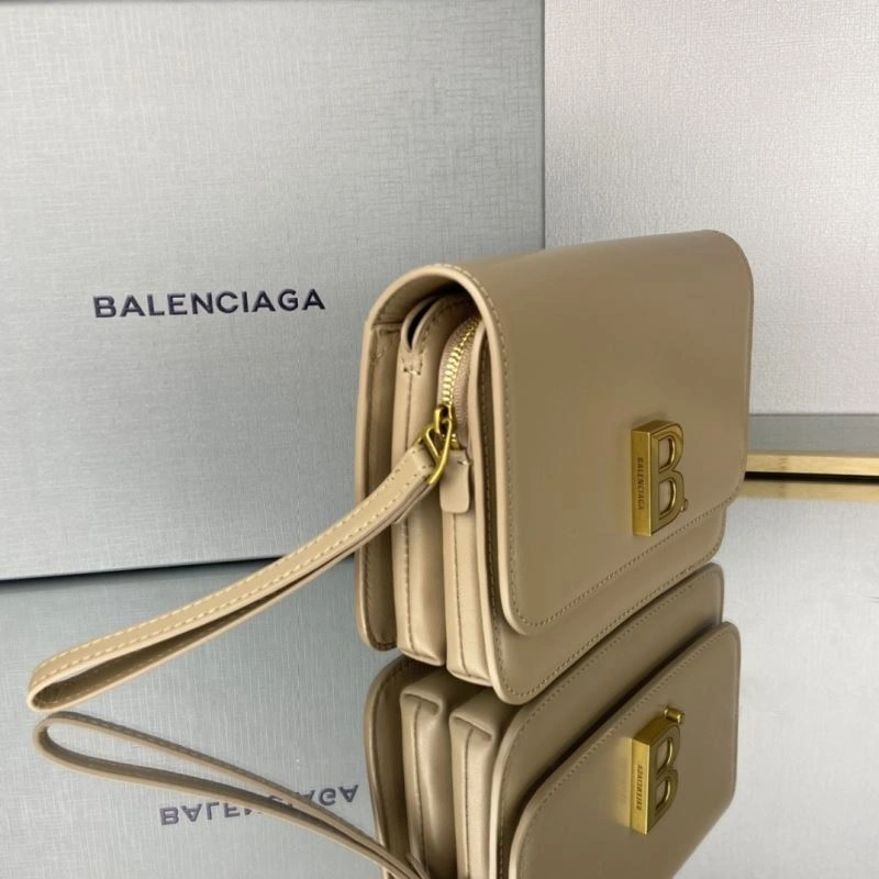 Unisex Balenciaga Third-Gen Big B Tofu Bag in Milk Tea Elegance 78332