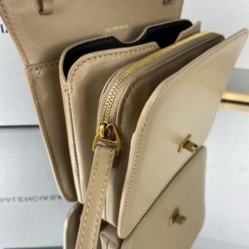 Unisex Balenciaga Third-Gen Big B Tofu Bag in Milk Tea Elegance 78332