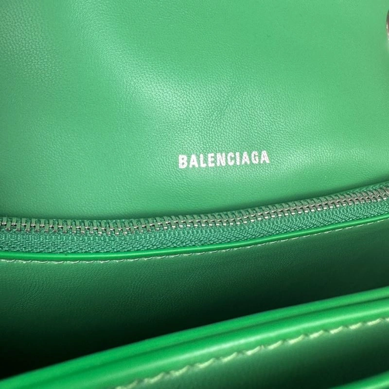 Packable Balenciaga  Arc Crush Chain Bag - Medium Green Sand Clock Design 75290