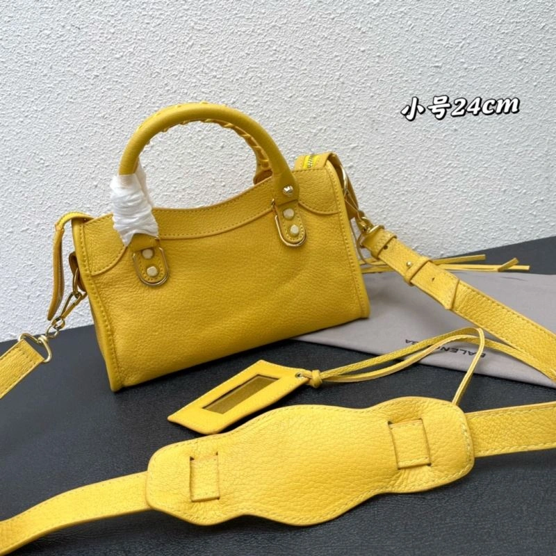 Sporty Balenciaga Top Handle Bags 84809
