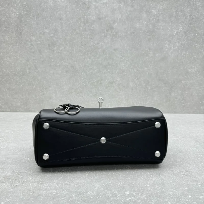 RelaxedFit Balenciaga Top Handle Bags 55772