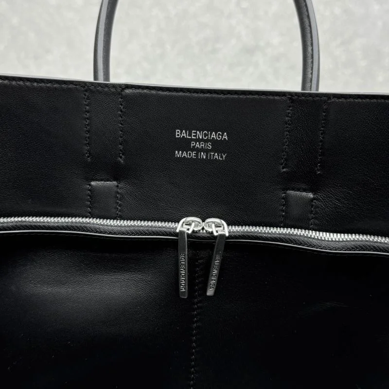 RelaxedFit Balenciaga Top Handle Bags 55772
