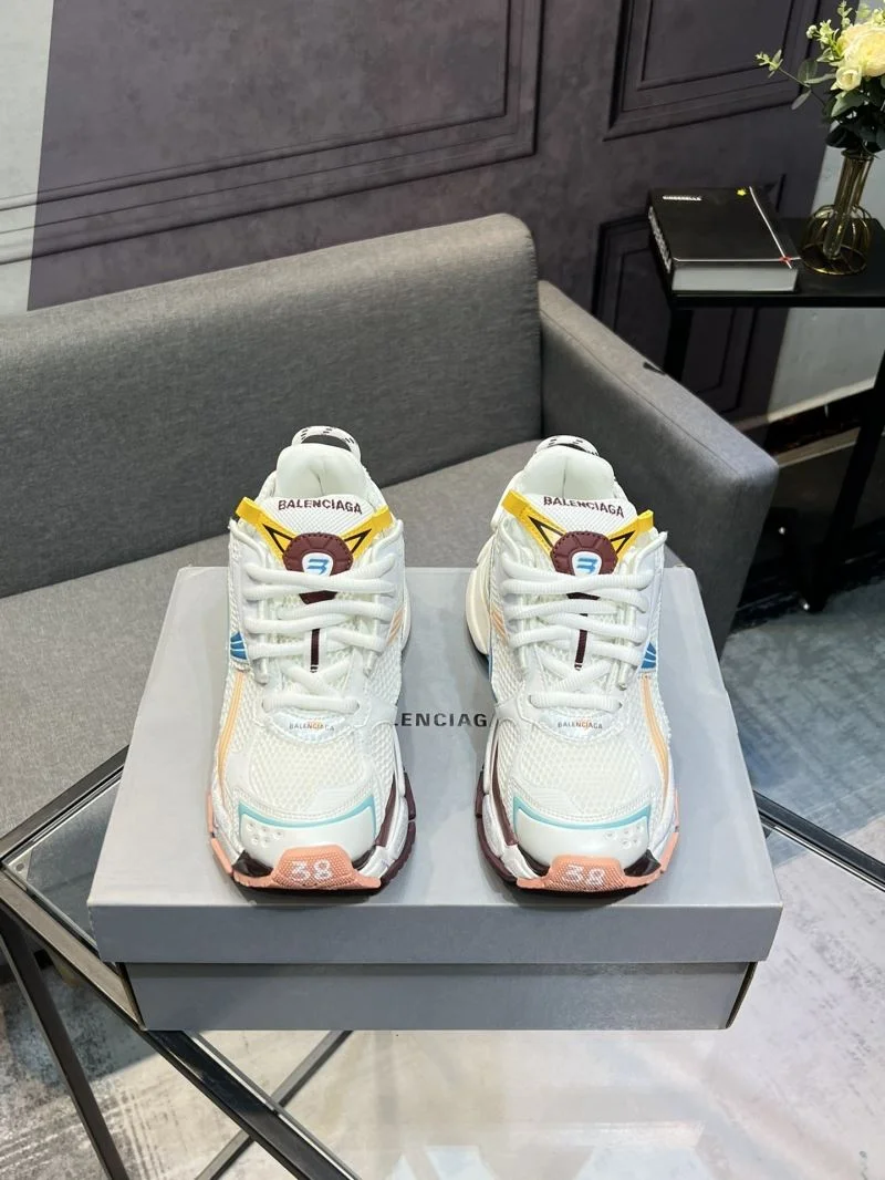Elegant Balenciaga Track Shoes 16562