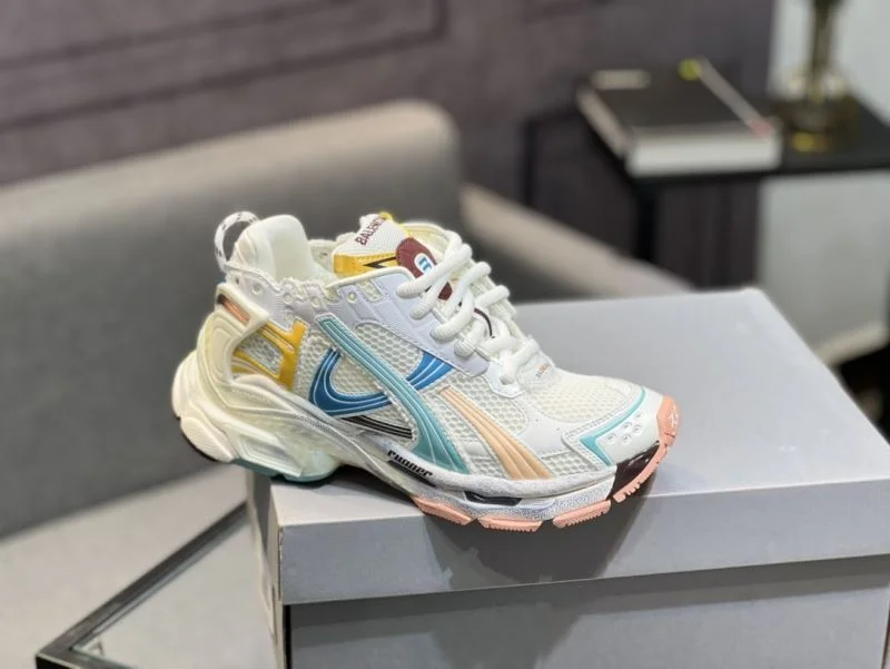 Elegant Balenciaga Track Shoes 16562