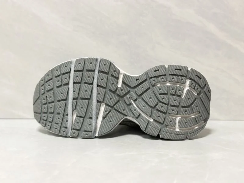 RelaxedFit Balenciaga Track Shoes 16554