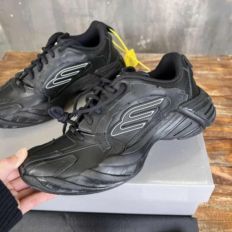 FlexibleFit Balenciaga Track Shoes 16540