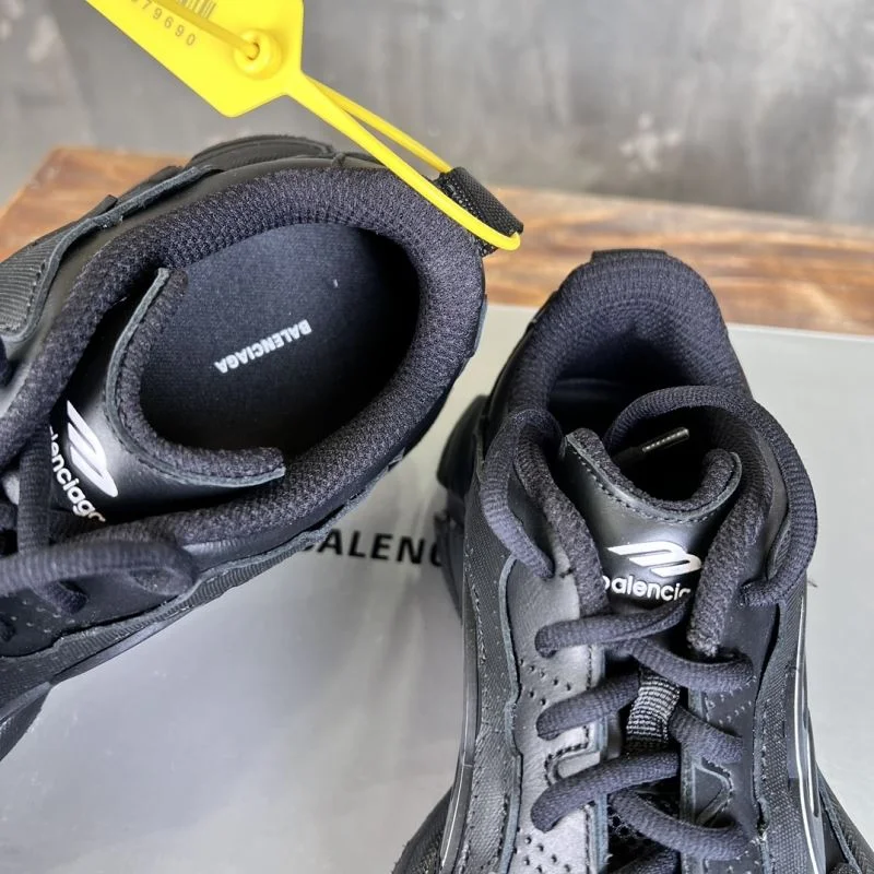 FlexibleFit Balenciaga Track Shoes 16540