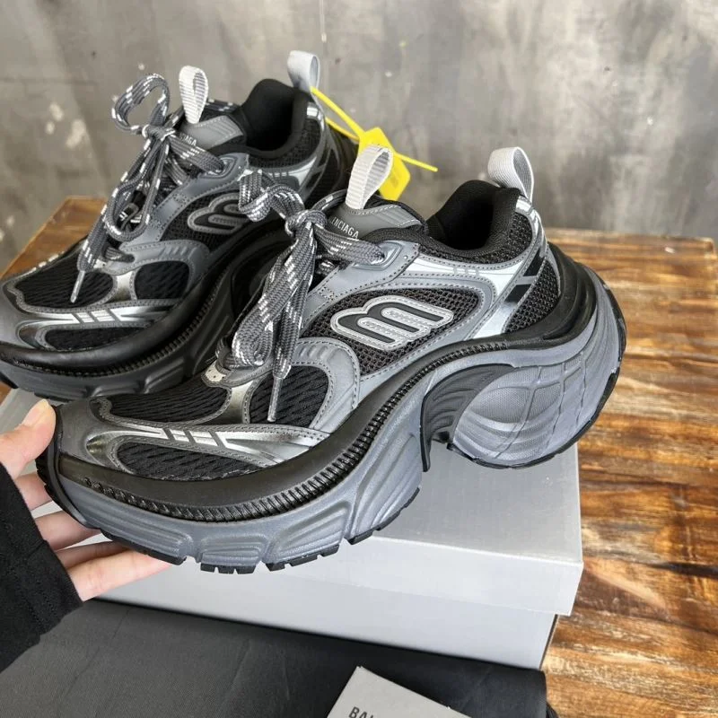 Balenciaga Track Shoes Elegant 16518