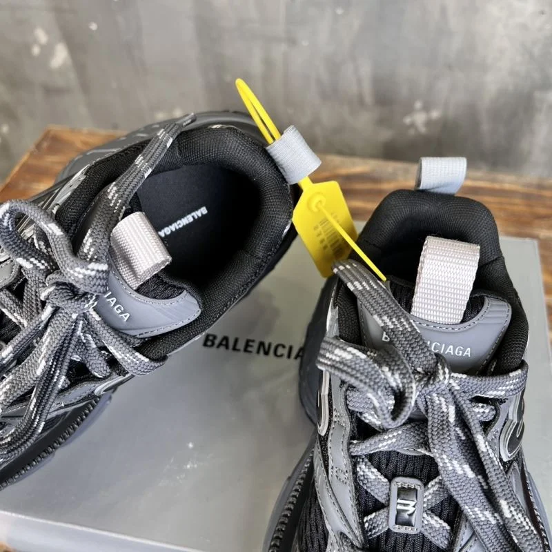 Balenciaga Track Shoes Elegant 16518