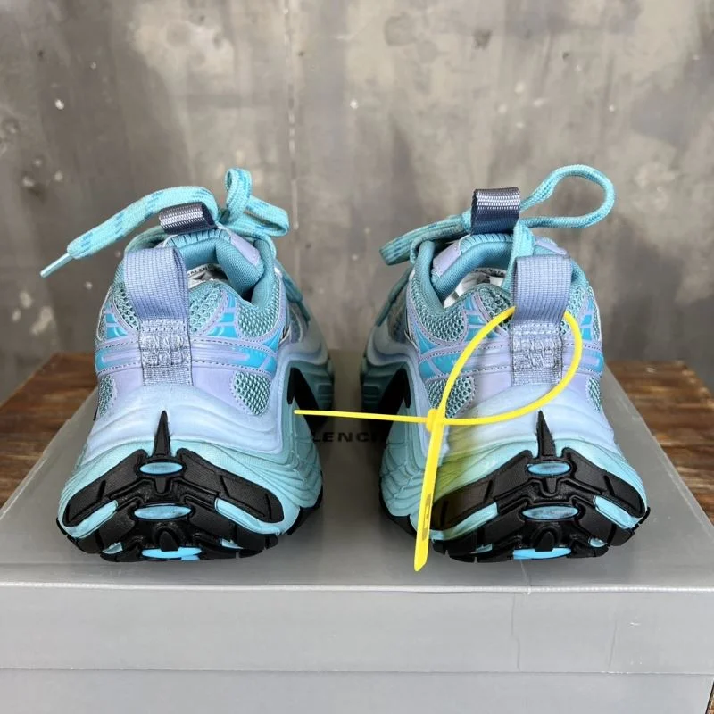 Balenciaga Track Shoes Elegant 16522