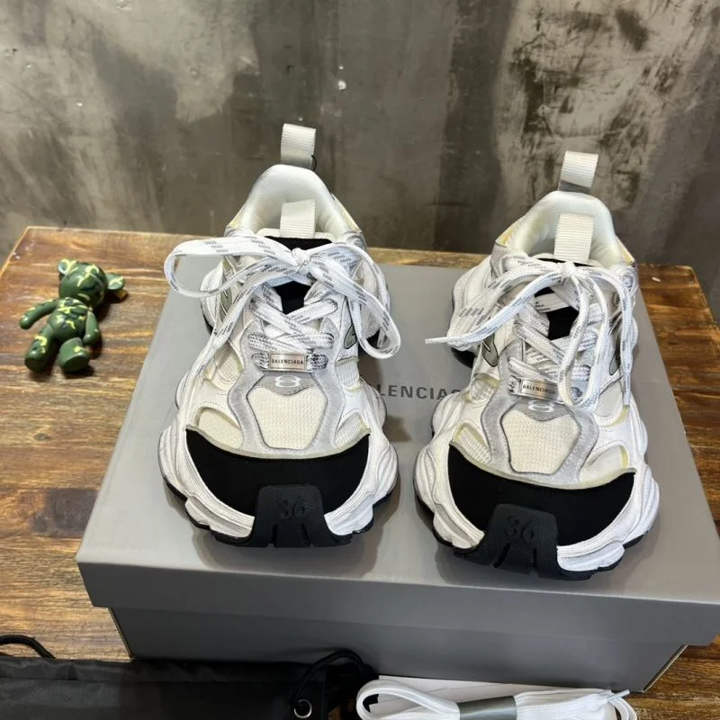 Lightweight Balenciaga Track Shoes 16571