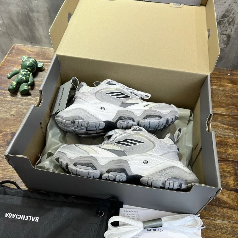 Balenciaga Track Shoes MoistureWicking 16512