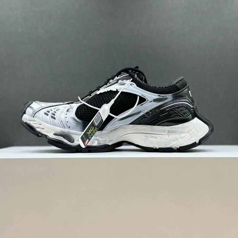 Flexible Balenciaga Track Shoes 16808