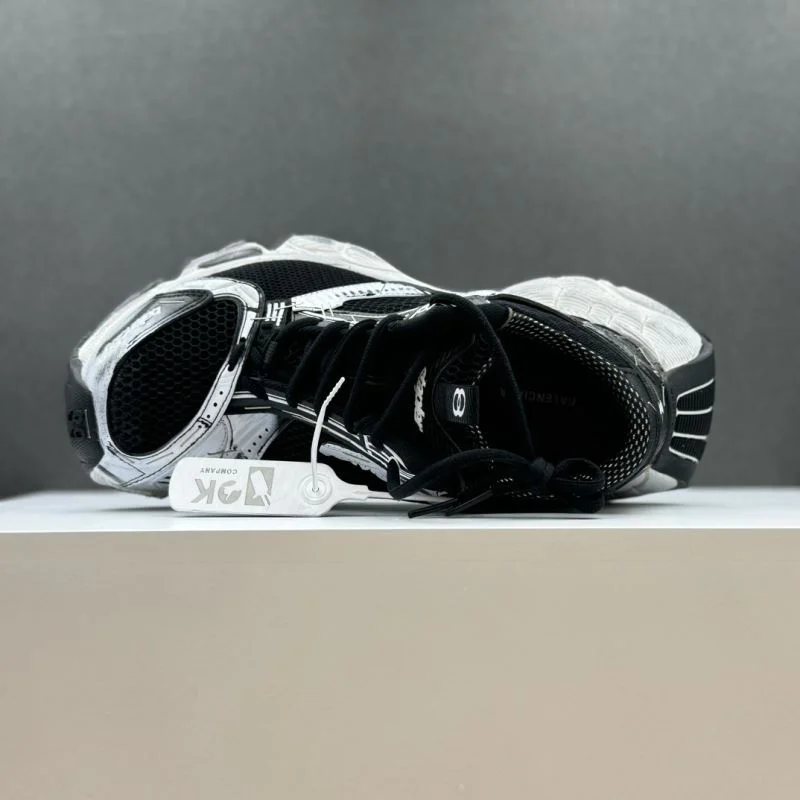 Flexible Balenciaga Track Shoes 16808