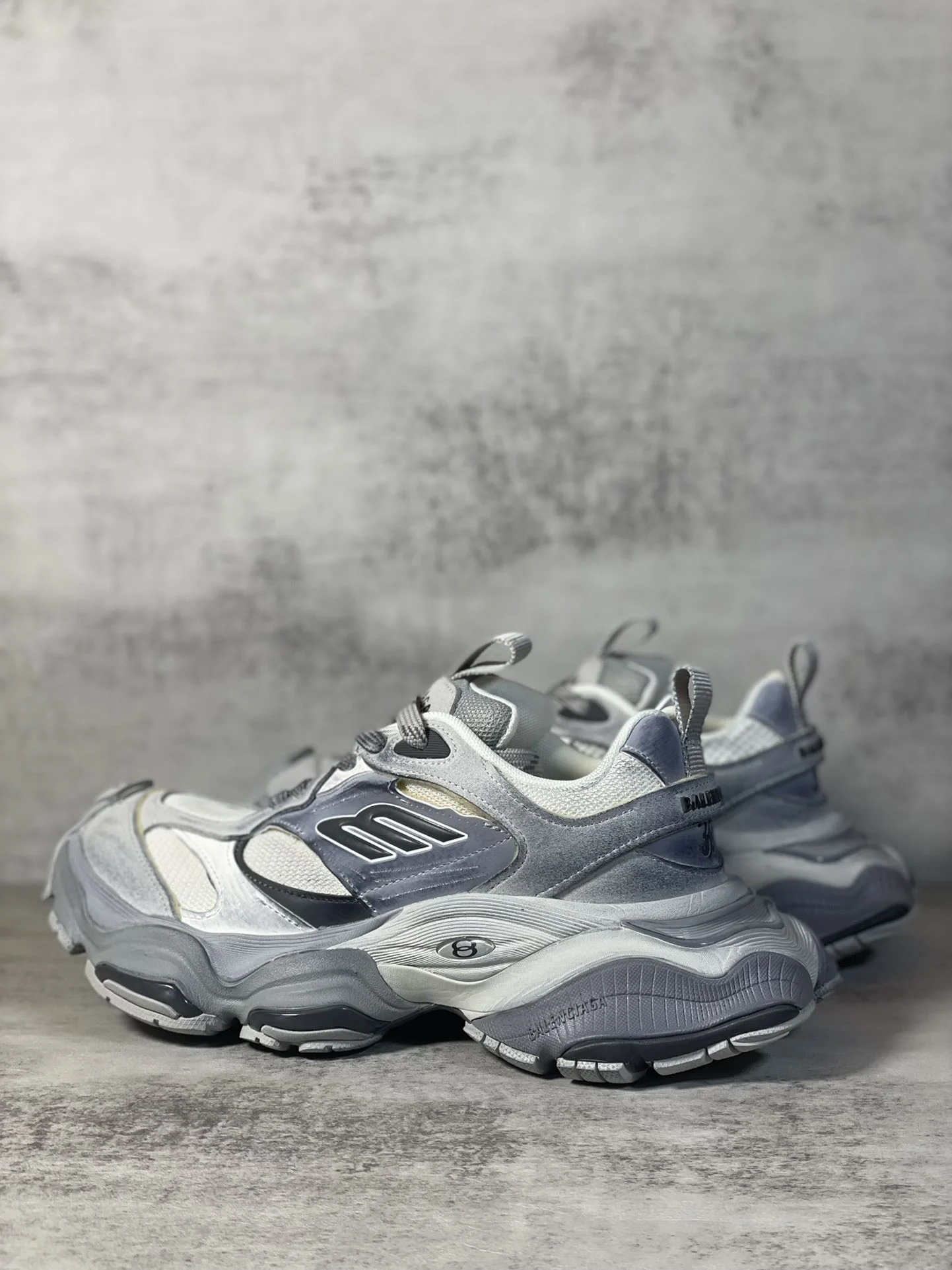 Sporty Balenciaga Track Shoes 16743