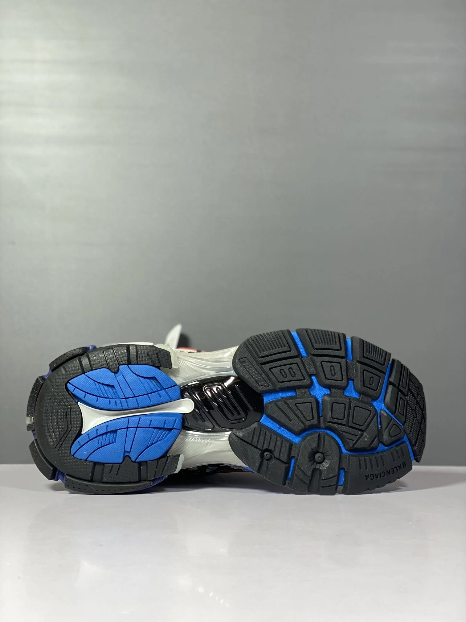 Elegant Balenciaga Track Shoes 16797