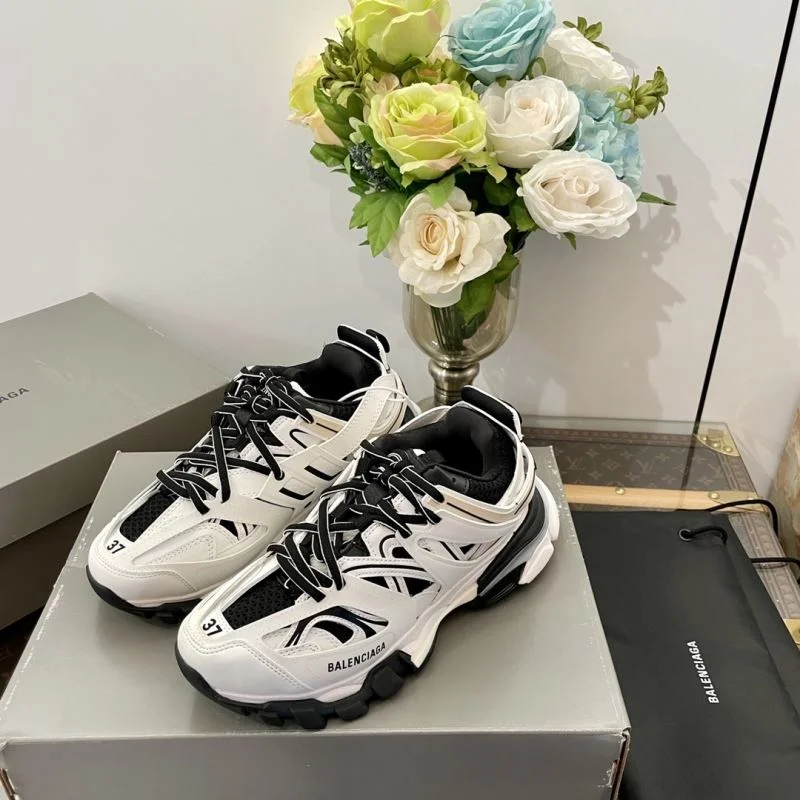 Balenciaga Track Shoes MoistureWicking 16907