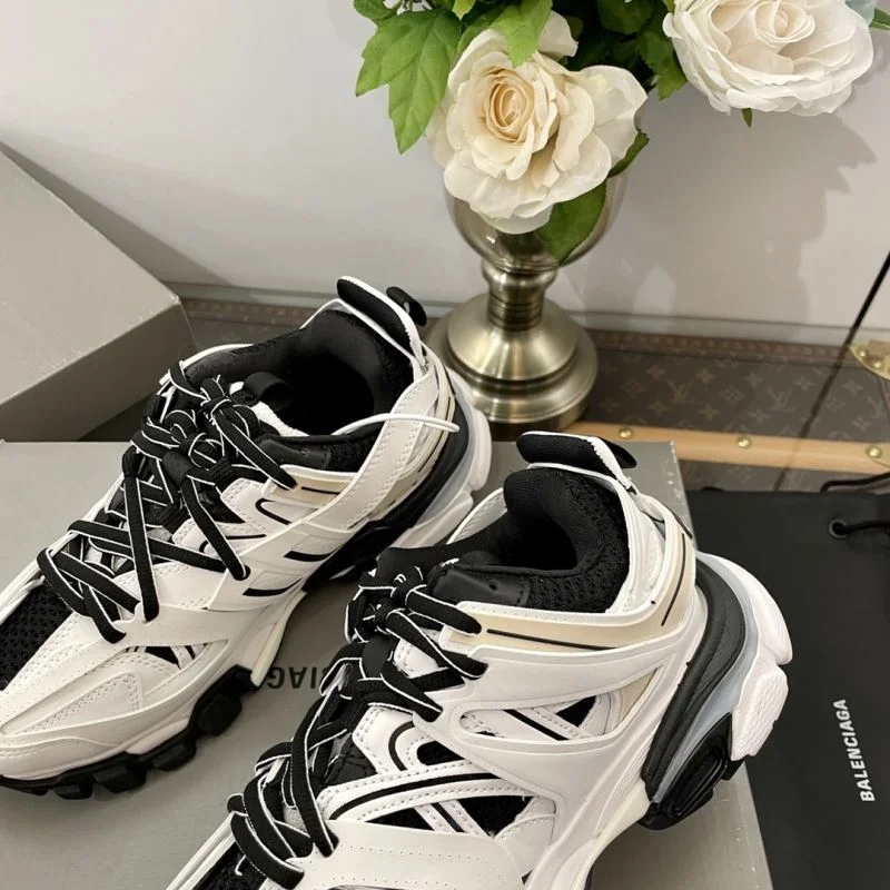 Balenciaga Track Shoes MoistureWicking 16907