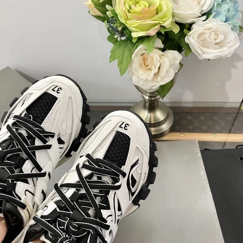 Balenciaga Track Shoes MoistureWicking 16907