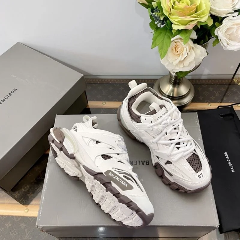 Resilient Balenciaga Track Shoes 16846
