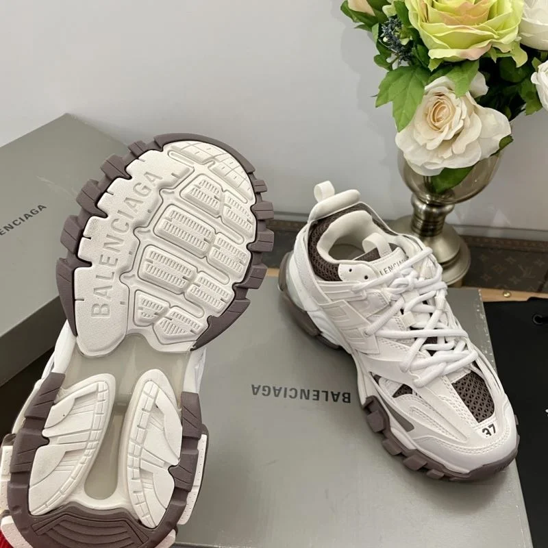 Resilient Balenciaga Track Shoes 16846