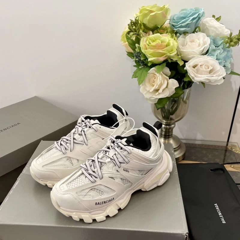 Sporty Balenciaga Track Shoes 16831