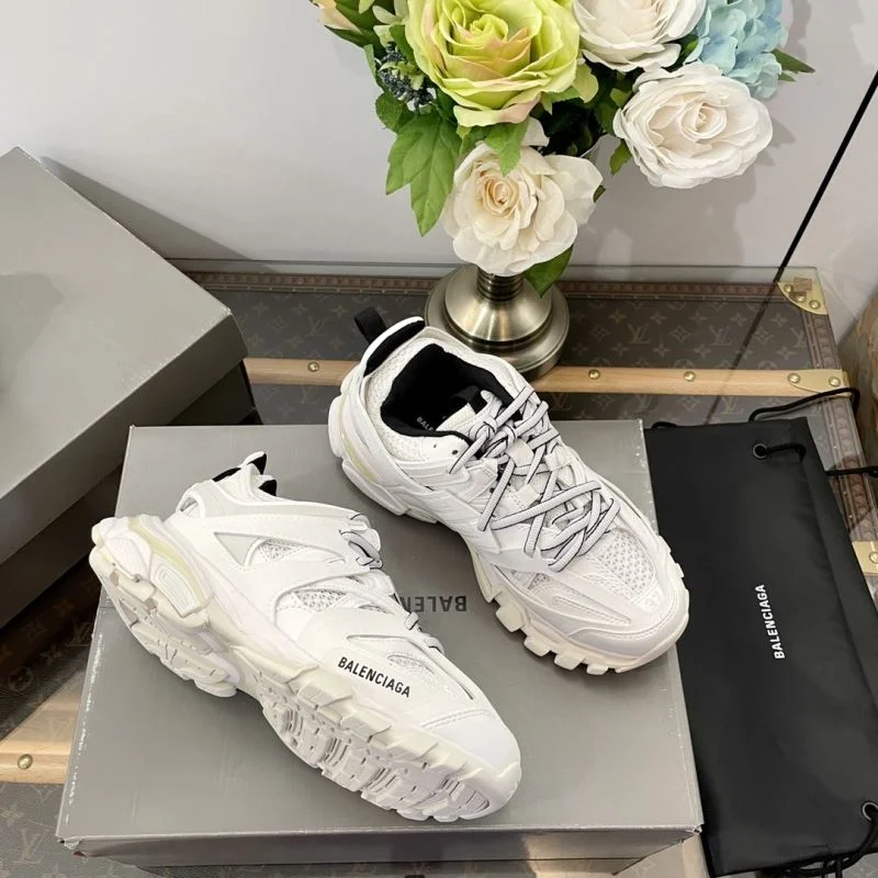 Sporty Balenciaga Track Shoes 16831