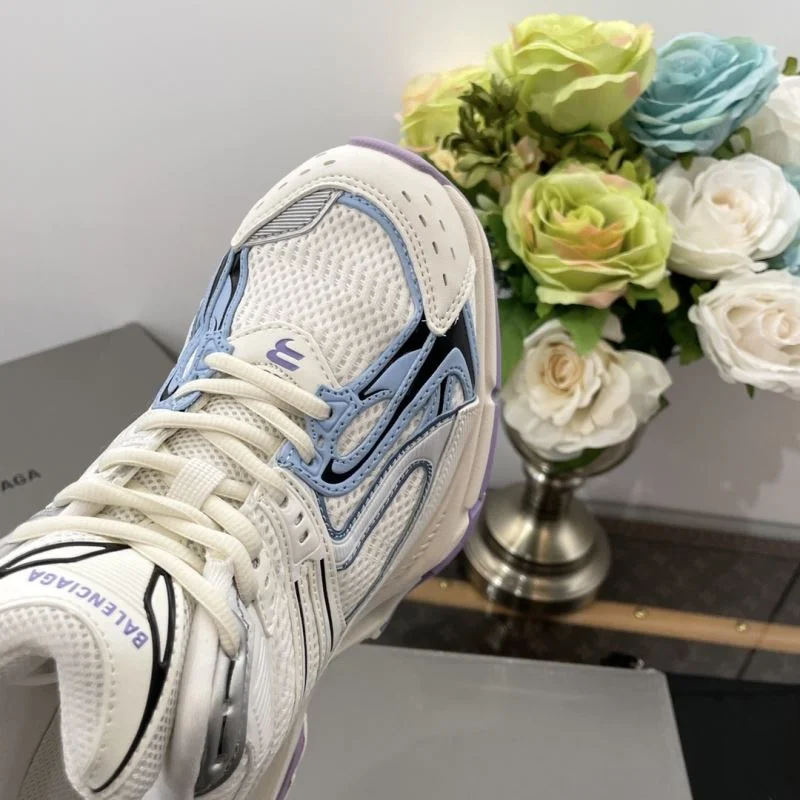 Minimalist Balenciaga Track Shoes 16930