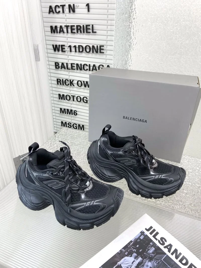 Sporty Balenciaga Track Shoes 16756
