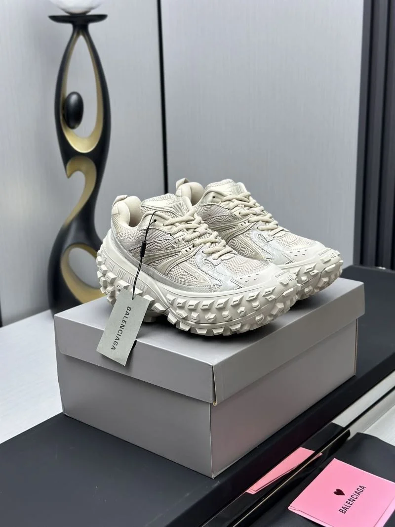 Balenciaga Track Shoes Durable 16982