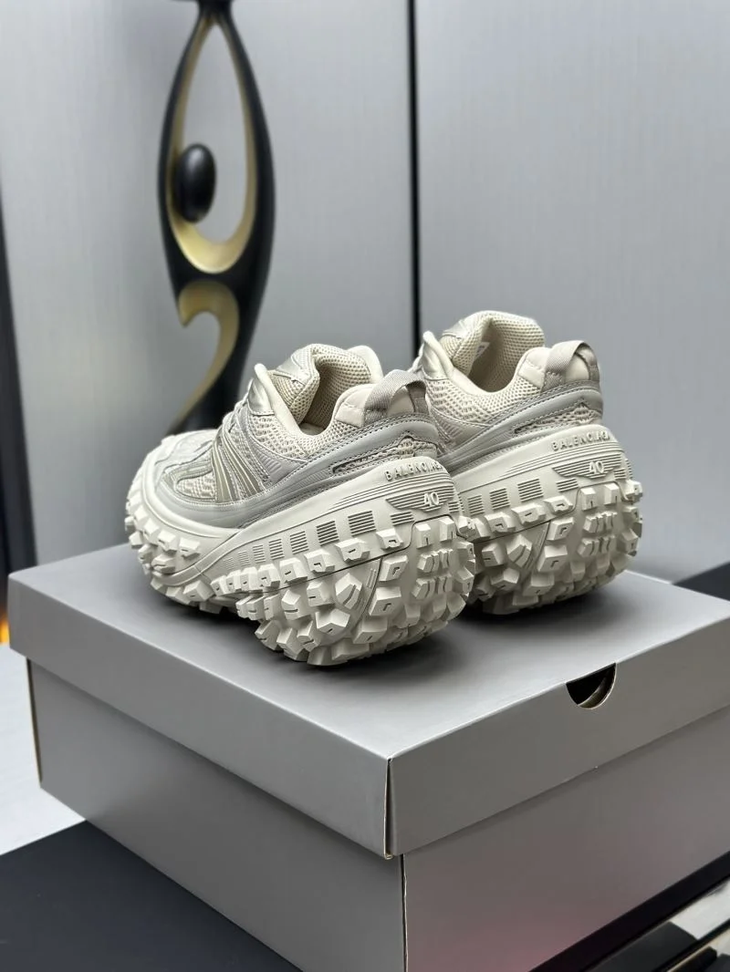 Balenciaga Track Shoes Durable 16982