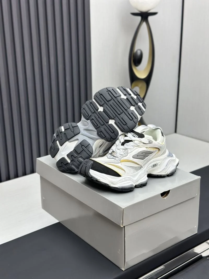 Resilient Balenciaga Track Shoes 17012