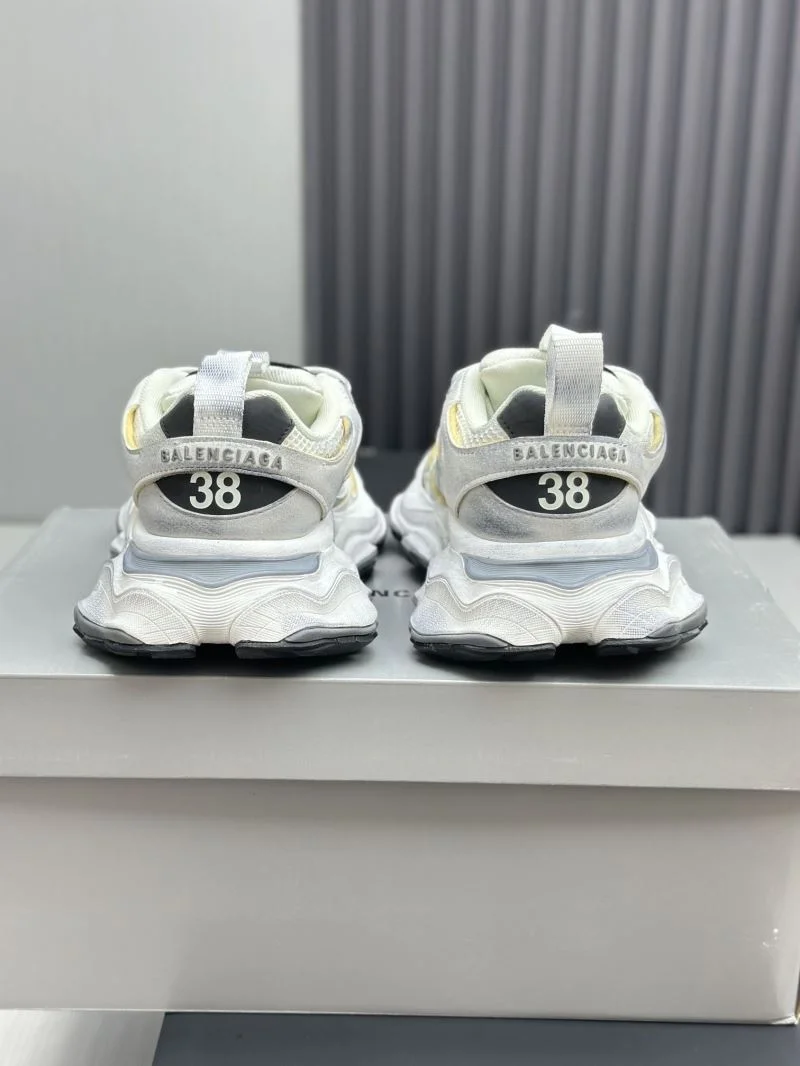 Resilient Balenciaga Track Shoes 17012