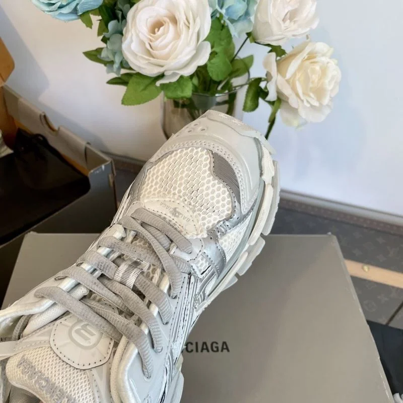Effortless Balenciaga Track Shoes 16994