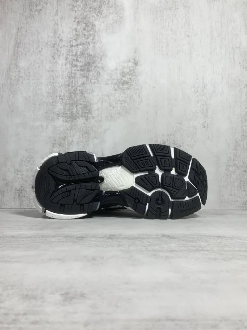 ComfortFit Balenciaga Track Shoes 16608