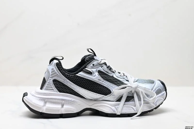 WellDesigned Balenciaga Track Shoes 3853