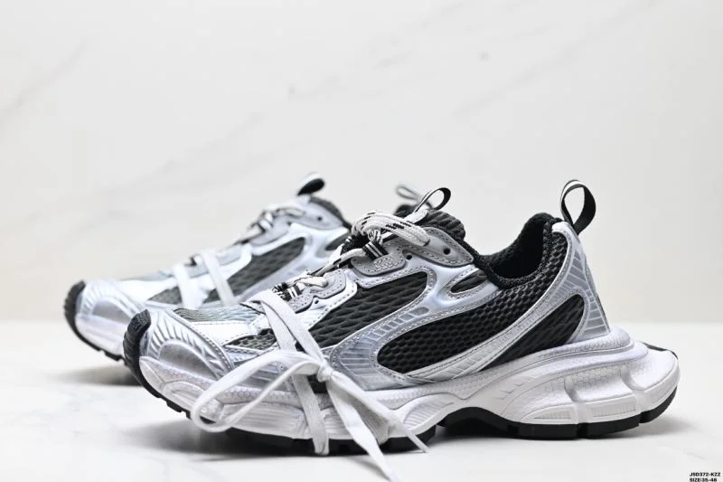 WellDesigned Balenciaga Track Shoes 3853