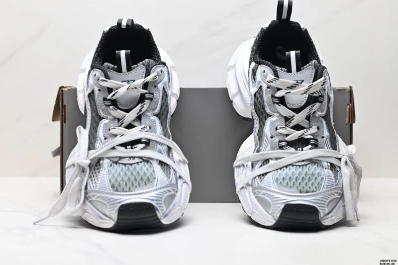WellDesigned Balenciaga Track Shoes 3853