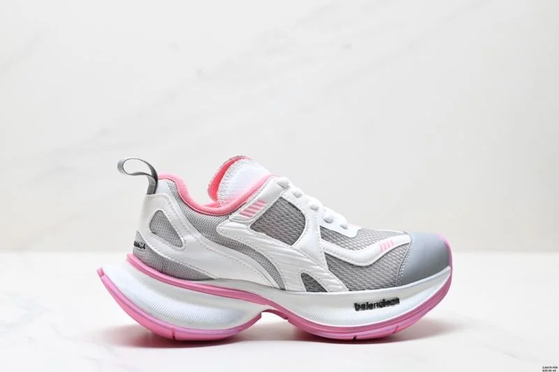 Effortless Balenciaga Track Shoes 3834