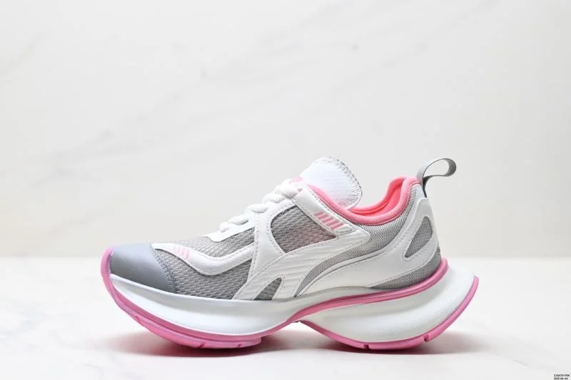 Effortless Balenciaga Track Shoes 3834