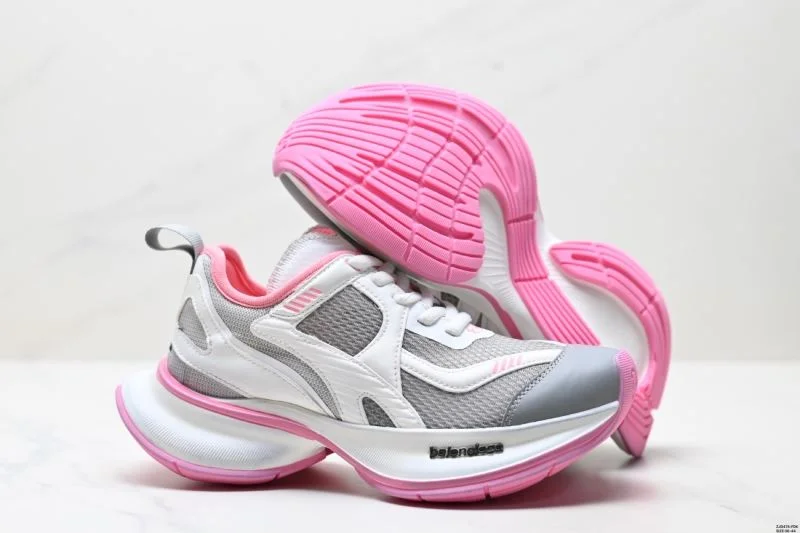Effortless Balenciaga Track Shoes 3834