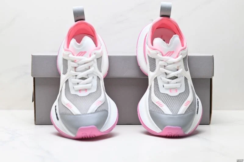 Effortless Balenciaga Track Shoes 3834