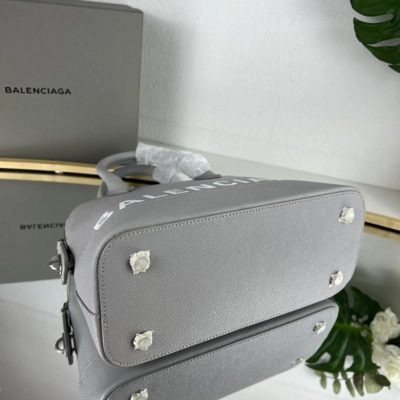 TimelessDesign Balenciaga Trend-Defying Mini Shell Bag - Limited Edition S 78321