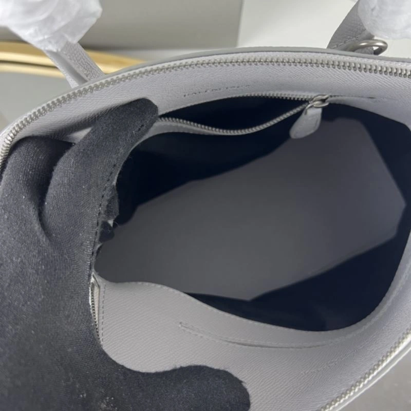 TimelessDesign Balenciaga Trend-Defying Mini Shell Bag - Limited Edition S 78321